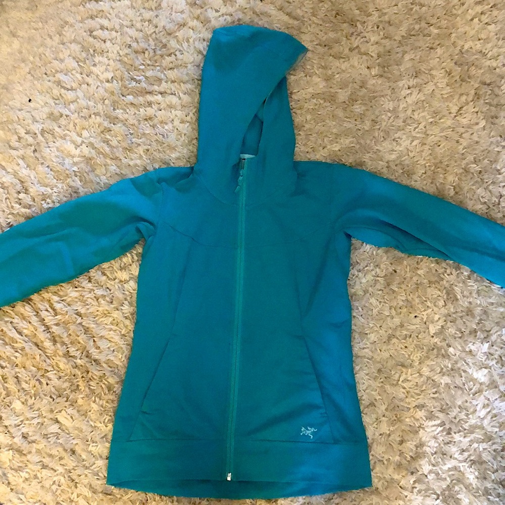 Arcteryx hoodie, brand new!